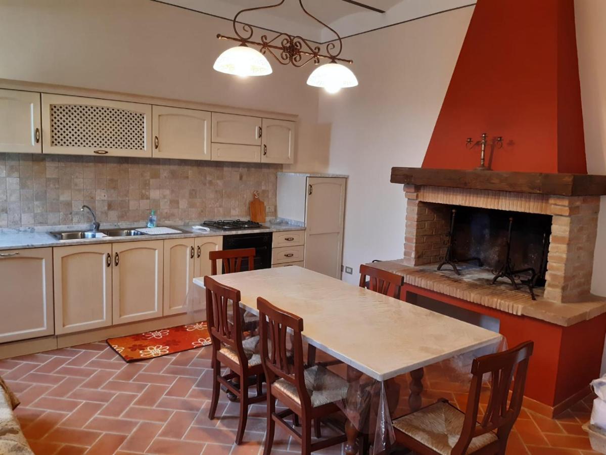 La Valle Della Lavanda - Podere Mezzastrada Farm stay