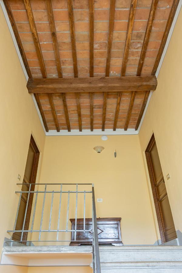 La Valle Della Lavanda - Podere Mezzastrada Farm stay *