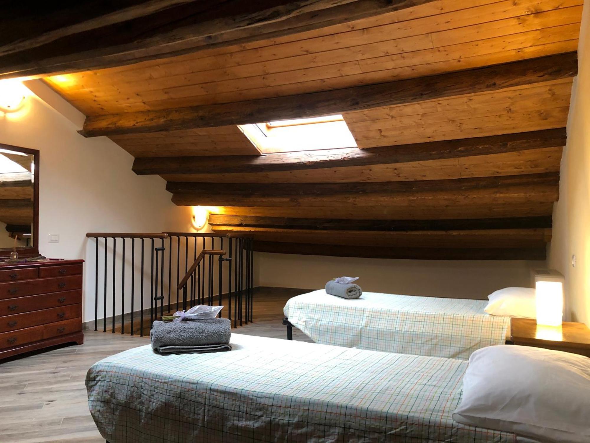 La Valle Della Lavanda - Podere Mezzastrada Farm stay Fauglia